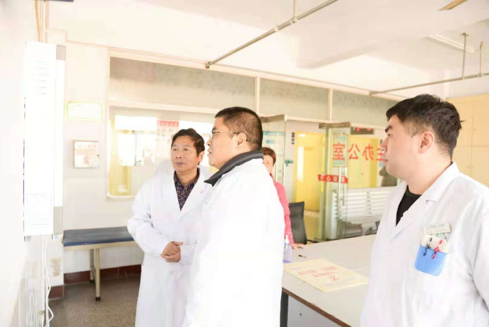 徐建1.jpg