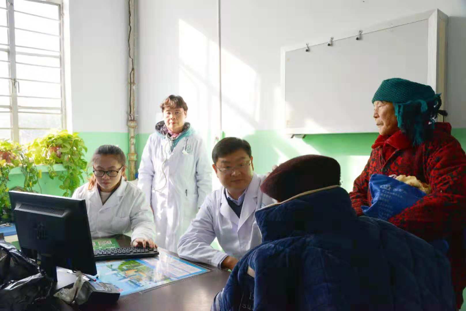 杨东辉1.jpg